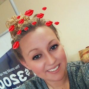 Meet your Posher, Tiffany